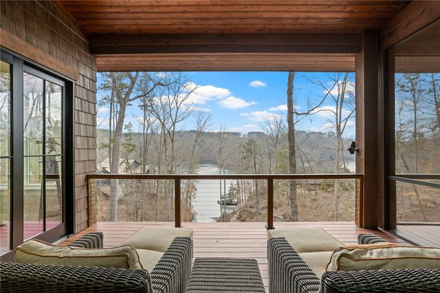 225 Saranac Drive, Sunset, SC 29685