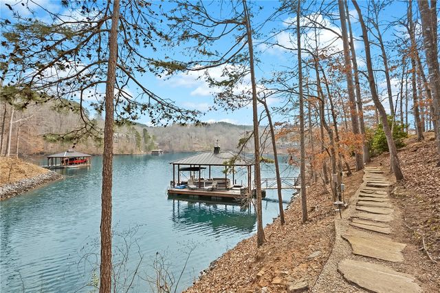 225 Saranac Drive, Sunset, SC 29685