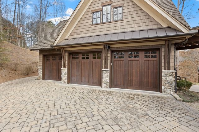 225 Saranac Drive, Sunset, SC 29685