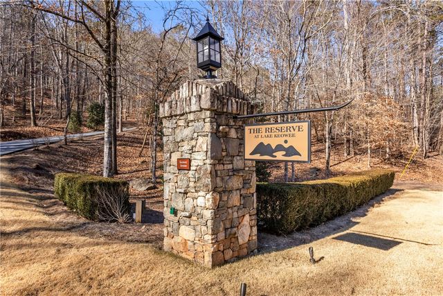 225 Saranac Drive, Sunset, SC 29685