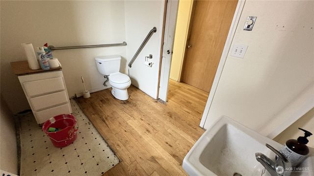 501 E 34th Street, Tacoma, WA 98404