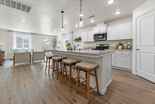 30774 Azalea Road, Visalia, CA 93291