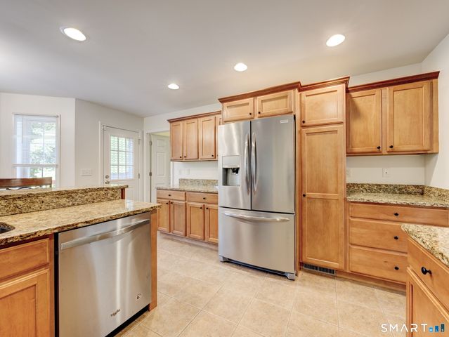 839 Palisado Avenue, Windsor, CT 06095