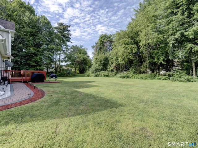 839 Palisado Avenue, Windsor, CT 06095