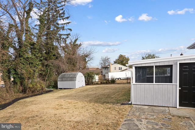 205 CARDINAL DR, Bellmawr, NJ 08031