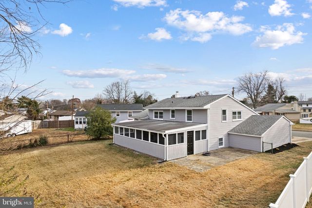 205 CARDINAL DR, Bellmawr, NJ 08031