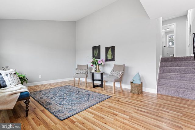 205 CARDINAL DR, Bellmawr, NJ 08031