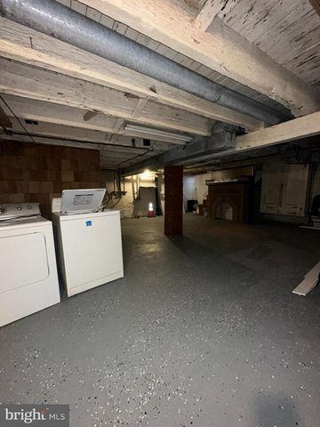 2900 HOLLINS FERRY RD, Baltimore, MD 21230