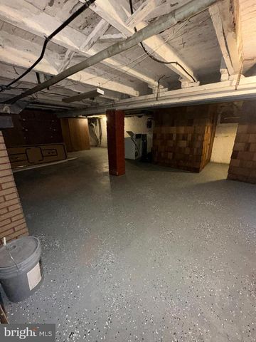 2900 HOLLINS FERRY RD, Baltimore, MD 21230