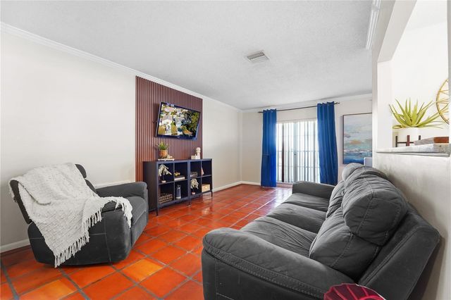 7523 BARRY ROAD, Tampa, FL 33634