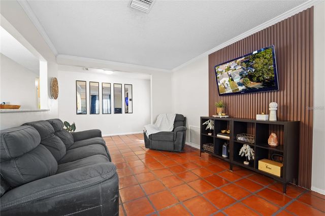 7523 BARRY ROAD, Tampa, FL 33634