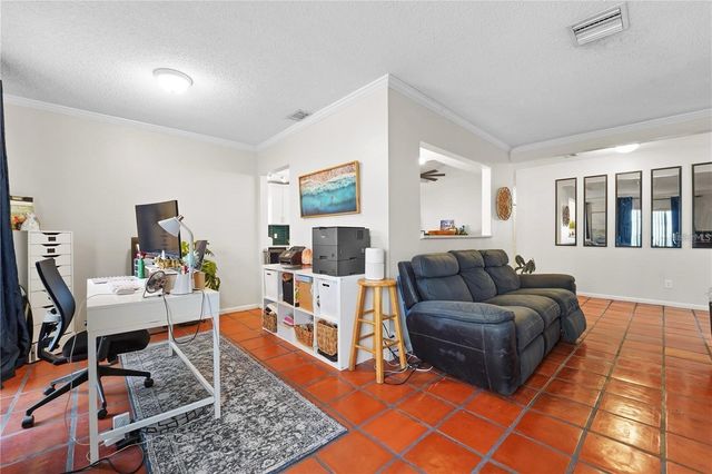 7523 BARRY ROAD, Tampa, FL 33634