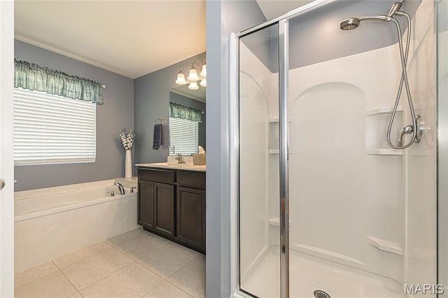 162 Hidden Bluffs Drive, Lake St Louis, MO 63367