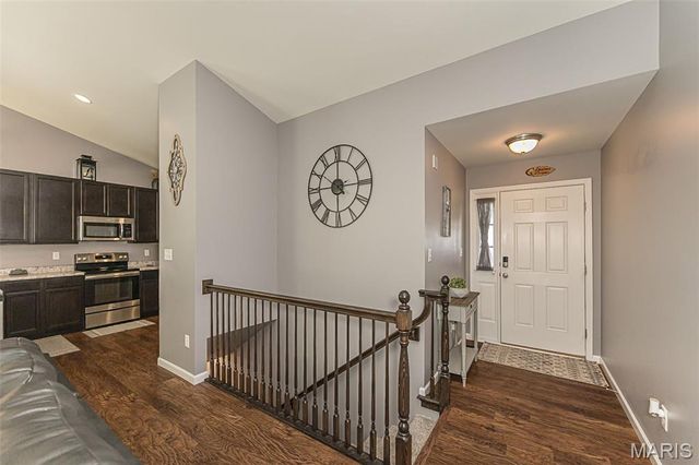 162 Hidden Bluffs Drive, Lake St Louis, MO 63367