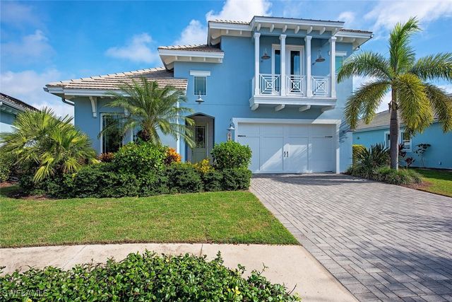 6482 WARWICK AVE, Naples, FL 34113