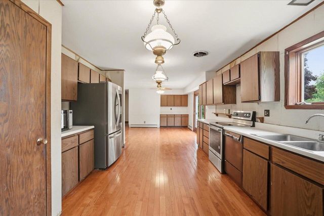 W501 Honey Creek ROAD, Burlington, WI 53105