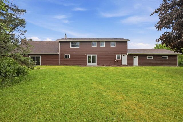 W501 Honey Creek ROAD, Burlington, WI 53105