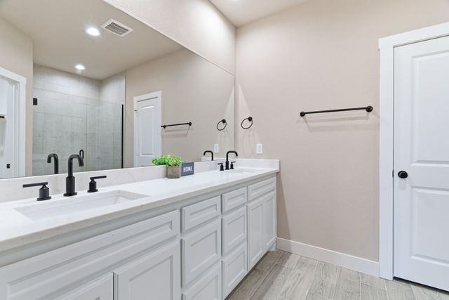 494 Cumberland Trail, Bridgeport, TX 76458