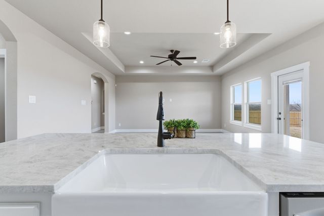 494 Cumberland Trail, Bridgeport, TX 76458