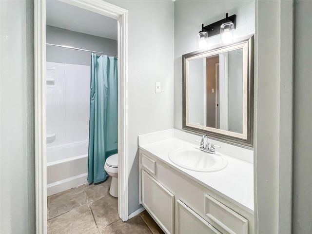 1715 Moritz Drive 2, Houston, TX 77055