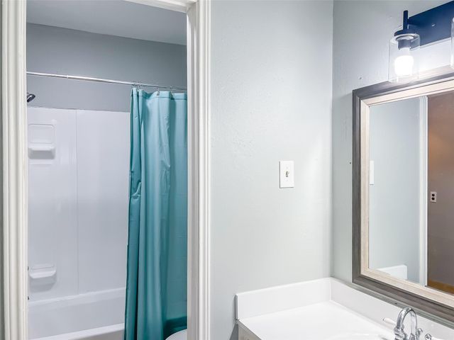 1715 Moritz Drive 2, Houston, TX 77055