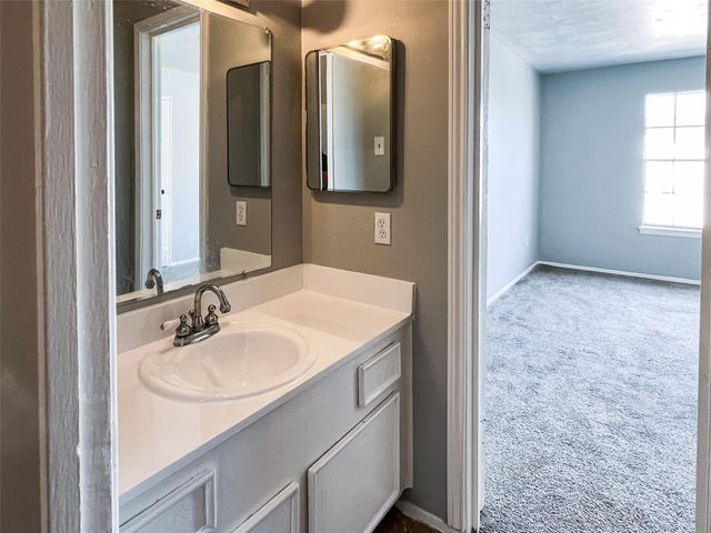 1715 Moritz Drive 2, Houston, TX 77055