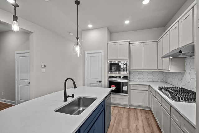 210 Ginger Street, Richmond, TX 77406