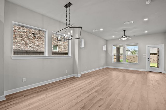 210 Ginger Street, Richmond, TX 77406