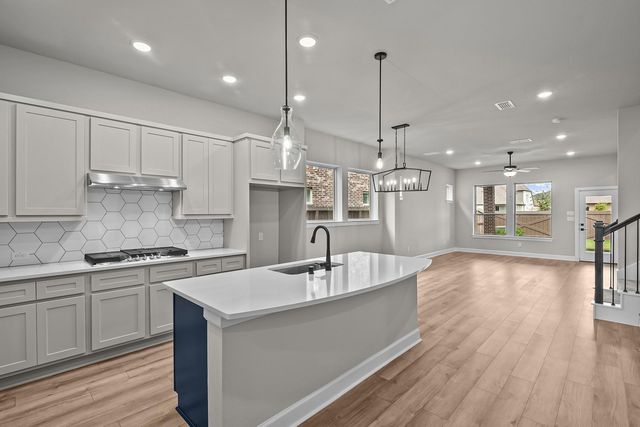 210 Ginger Street, Richmond, TX 77406