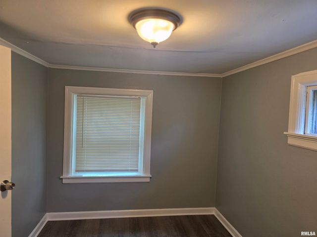 1419 S WESTMORELAND Avenue, Peoria, IL 61605