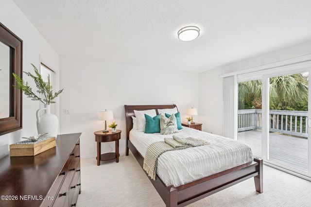 2802 2ND Street S, Jacksonville Beach, FL 32250