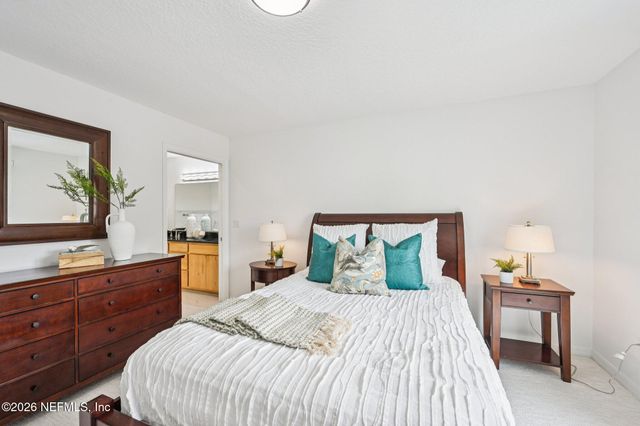 2802 2ND Street S, Jacksonville Beach, FL 32250