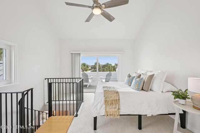 2802 2ND Street S, Jacksonville Beach, FL 32250