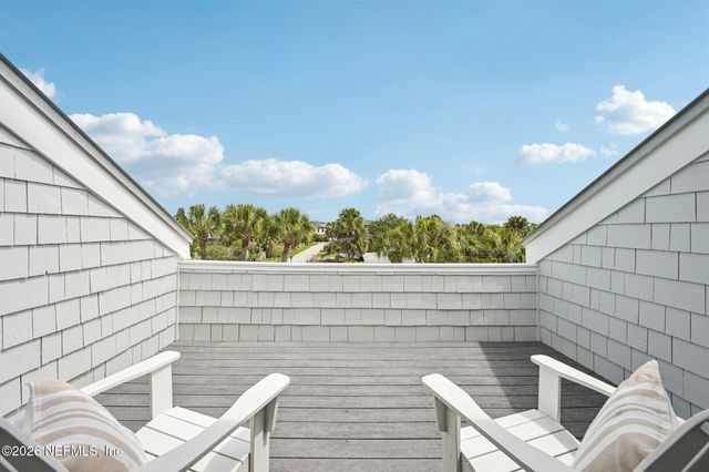 2802 2ND Street S, Jacksonville Beach, FL 32250