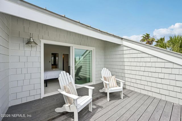 2802 2ND Street S, Jacksonville Beach, FL 32250