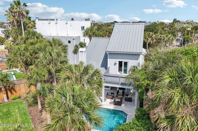 2802 2ND Street S, Jacksonville Beach, FL 32250