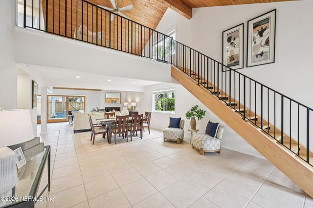 2802 2ND Street S, Jacksonville Beach, FL 32250