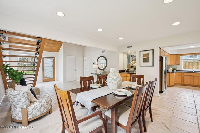 2802 2ND Street S, Jacksonville Beach, FL 32250