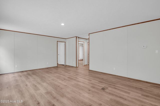 97 Bridgeside Road, Rocky Point, NC 28457