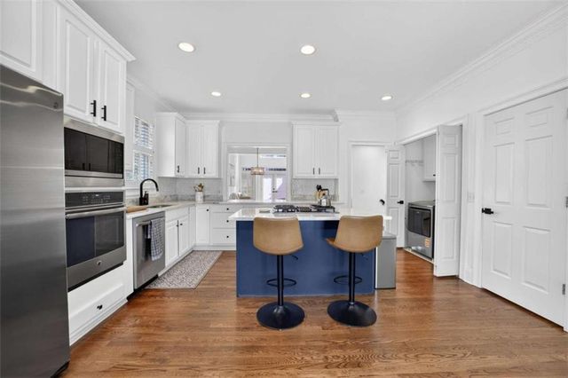 1015 Heatherbrook Lane, Atlanta, GA 30324