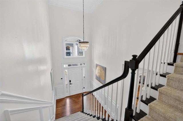 1015 Heatherbrook Lane, Atlanta, GA 30324