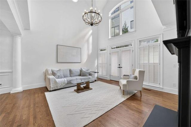 1015 Heatherbrook Lane, Atlanta, GA 30324