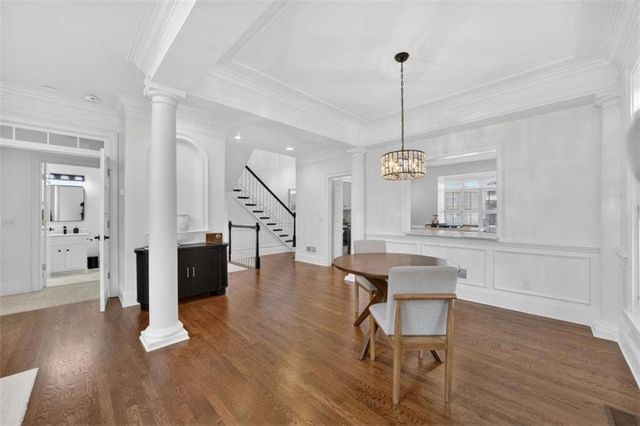 1015 Heatherbrook Lane, Atlanta, GA 30324