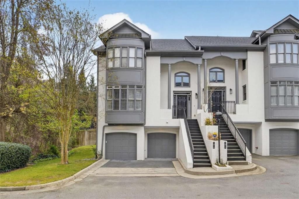 1015 Heatherbrook Lane, Atlanta, GA 30324