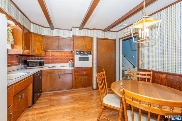 64 Sanford Drive, Randolph Township, NJ 07869