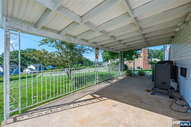 64 Sanford Drive, Randolph Township, NJ 07869