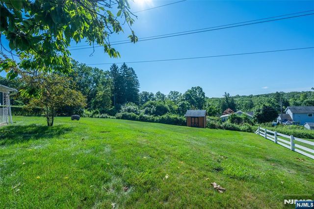 64 Sanford Drive, Randolph Township, NJ 07869