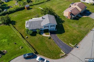 64 Sanford Drive, Randolph Township, NJ 07869