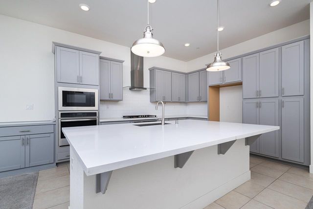 12065 Tiresias Way, Rancho Cordova, CA 95742