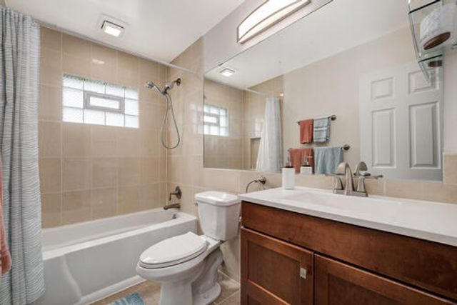 9455 Kelvin Lane 2776, Schiller Park, IL 60176